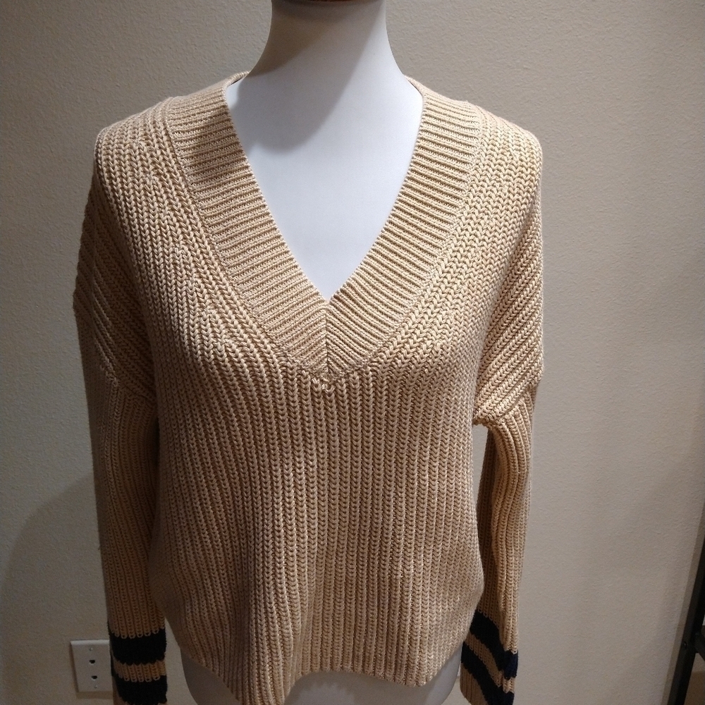 NWT 360 Sweater Calluna V Neck Sweater - Picture 4 of 10